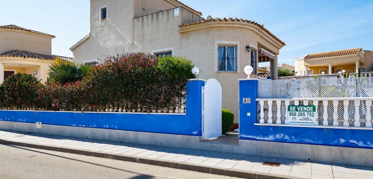 Herverkoop - Detached Villa -
Pinar de Campoverde - Pinar de Campoverde - Village