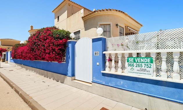 Herverkoop - Detached Villa -
Pinar de Campoverde - Pinar de Campoverde - Village