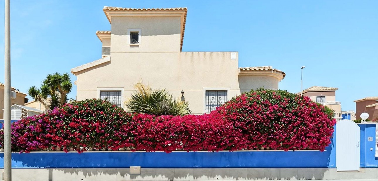 Herverkoop - Detached Villa -
Pinar de Campoverde - Pinar de Campoverde - Village