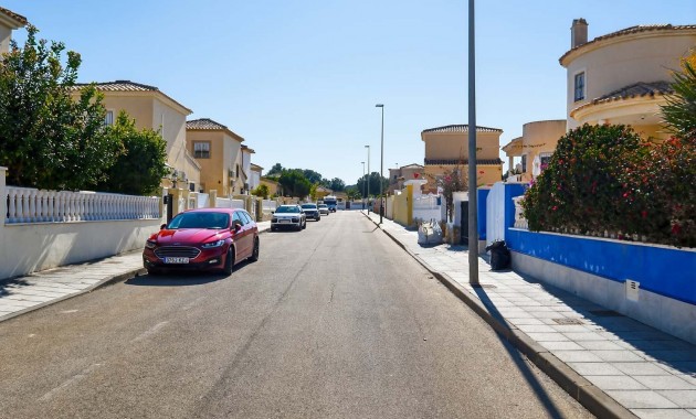 Herverkoop - Detached Villa -
Pinar de Campoverde - Pinar de Campoverde - Village