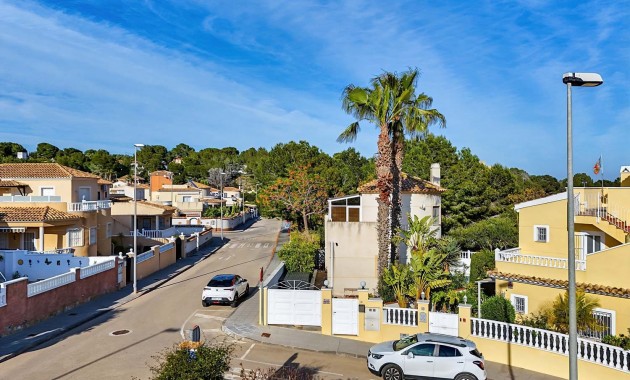 Herverkoop - Detached Villa -
Pinar de Campoverde - Pinar de Campoverde - Village