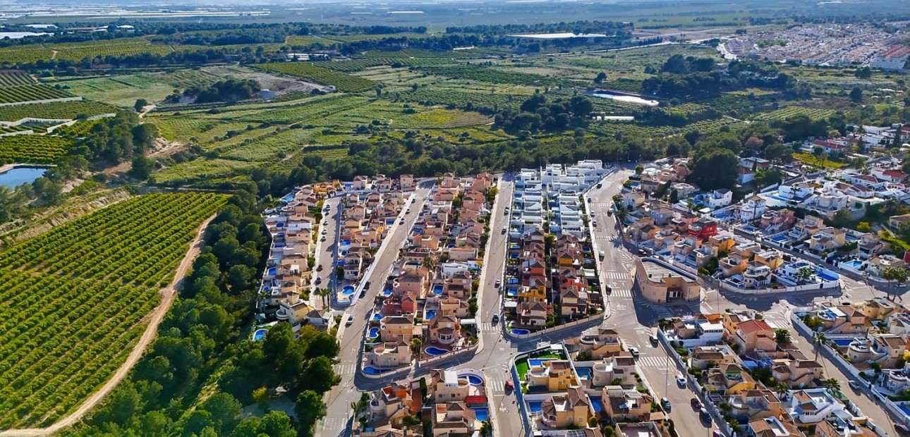 Herverkoop - Detached Villa -
Pinar de Campoverde - Pinar de Campoverde - Village