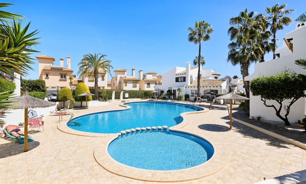 Herverkoop - Herenhuis -
Orihuela Costa - Cabo Roig