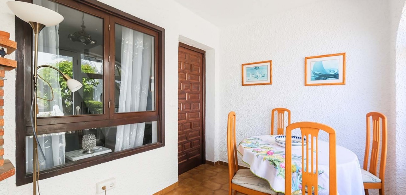 Herverkoop - Herenhuis -
Orihuela Costa - Cabo Roig