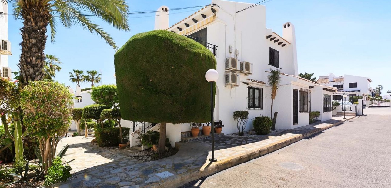 Herverkoop - Herenhuis -
Orihuela Costa - Cabo Roig