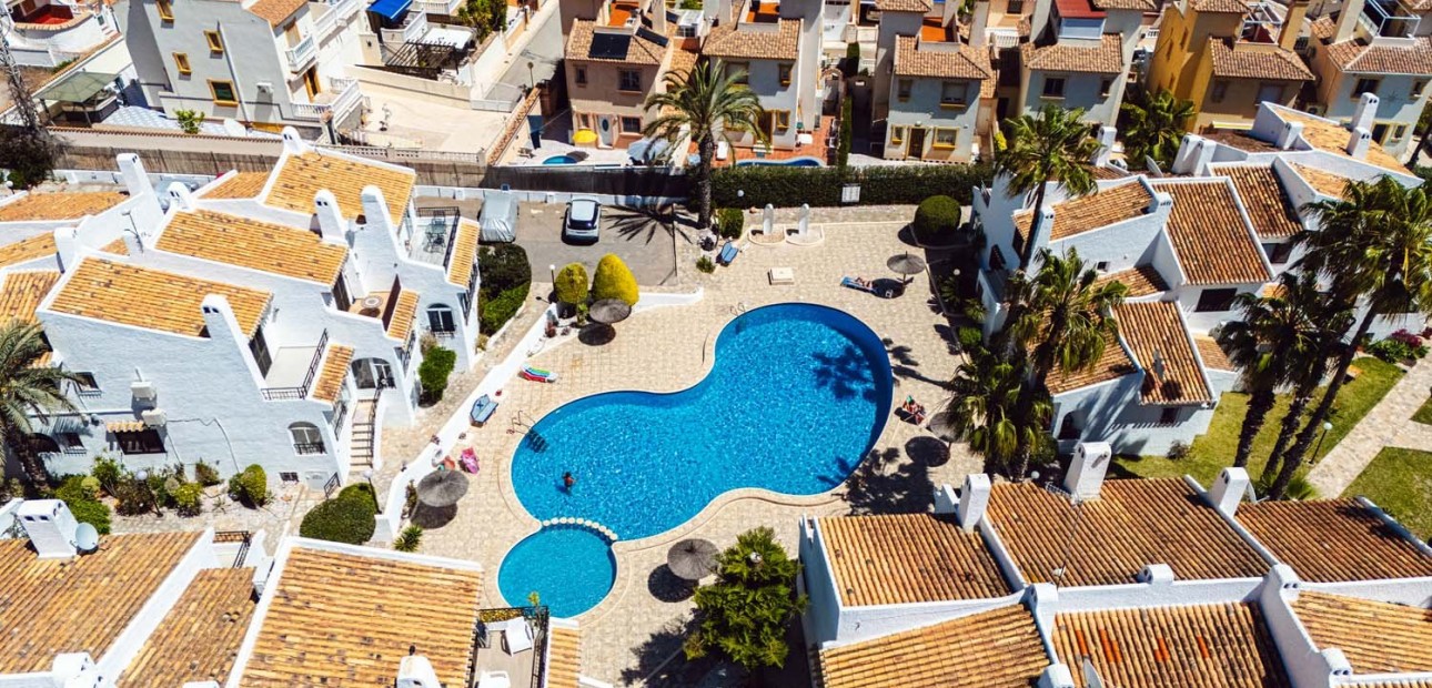 Herverkoop - Herenhuis -
Orihuela Costa - Cabo Roig