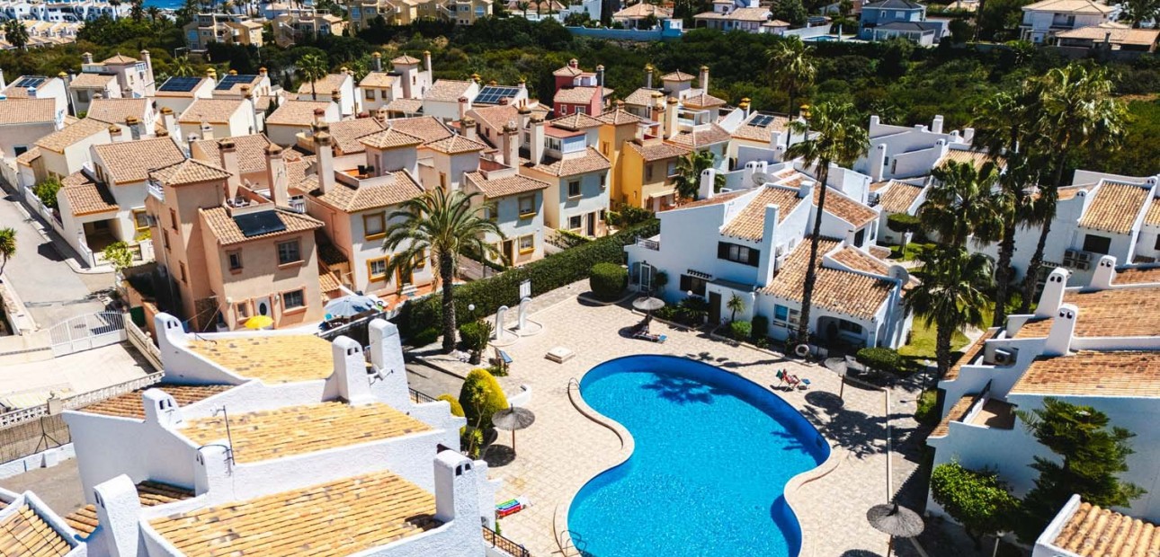 Herverkoop - Herenhuis -
Orihuela Costa - Cabo Roig