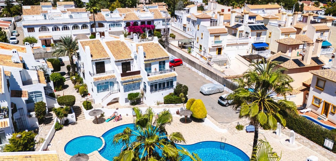 Herverkoop - Herenhuis -
Orihuela Costa - Cabo Roig