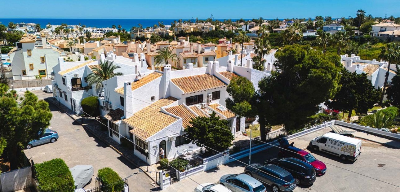 Herverkoop - Herenhuis -
Orihuela Costa - Cabo Roig