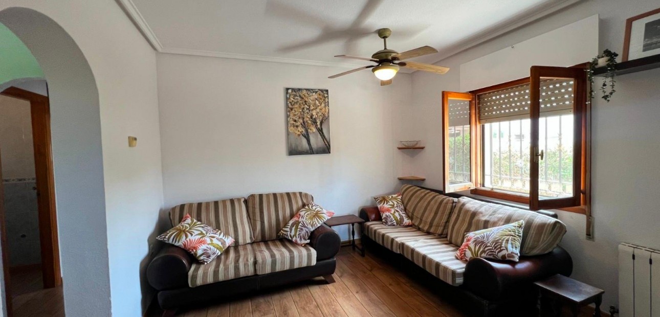 Herverkoop - Detached Villa -
Pinar de Campoverde - Pinar de Campoverde - Village