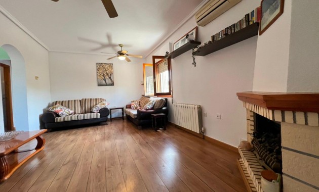 Herverkoop - Detached Villa -
Pinar de Campoverde - Pinar de Campoverde - Village
