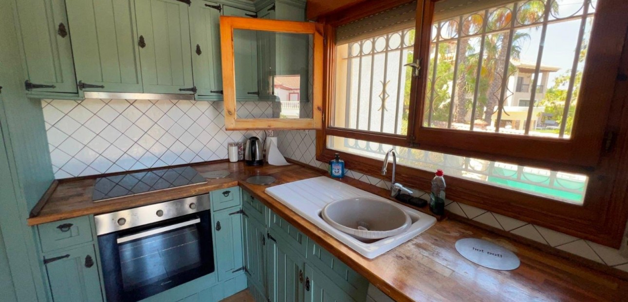 Herverkoop - Detached Villa -
Pinar de Campoverde - Pinar de Campoverde - Village
