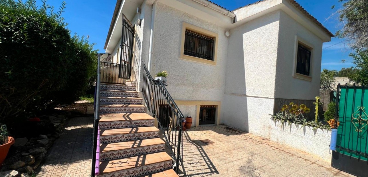 Herverkoop - Detached Villa -
Pinar de Campoverde - Pinar de Campoverde - Village
