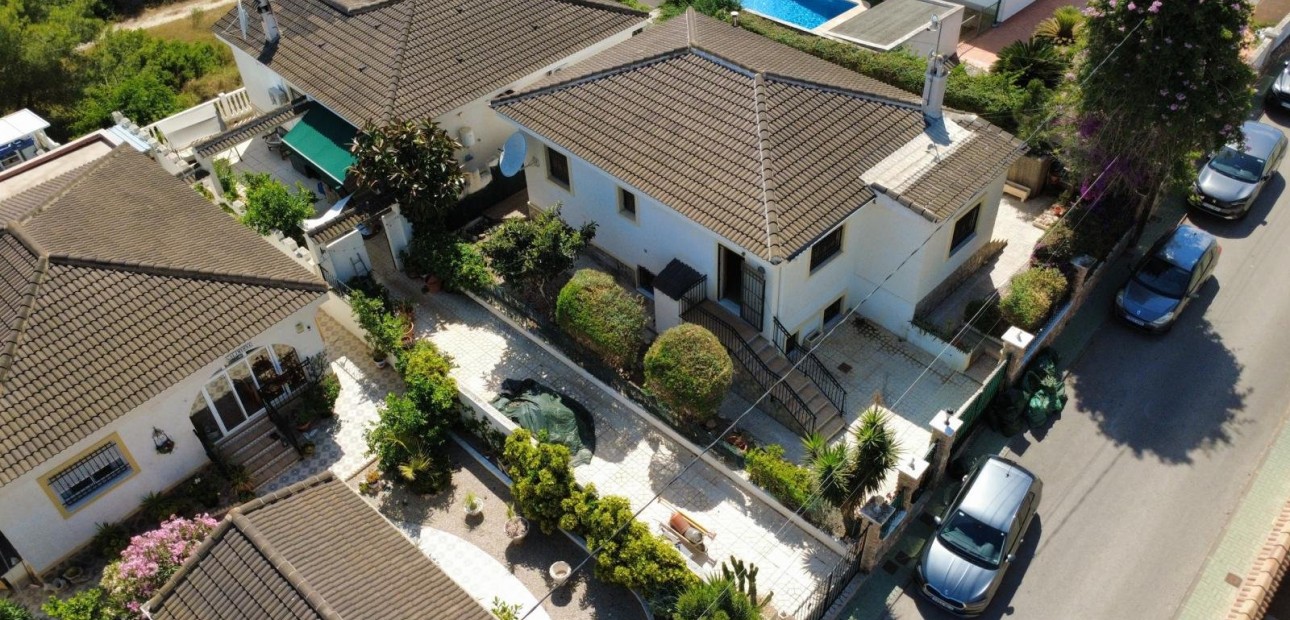 Herverkoop - Detached Villa -
Pinar de Campoverde - Pinar de Campoverde - Village