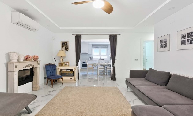 Herverkoop - Detached Villa -
Pinar de Campoverde - Pinar de Campoverde - Village