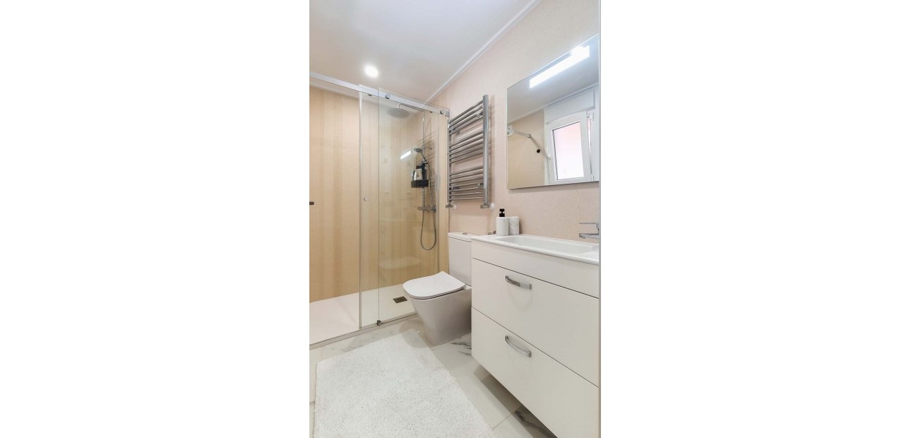 Herverkoop - Detached Villa -
Pinar de Campoverde - Pinar de Campoverde - Village