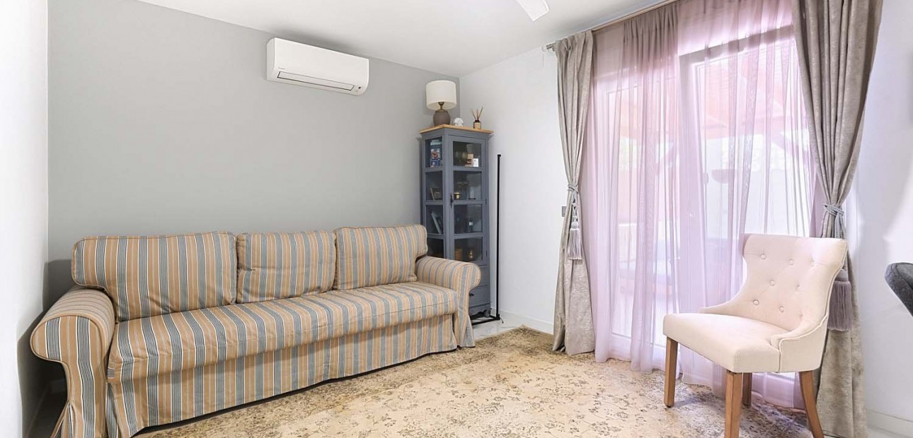 Herverkoop - Detached Villa -
Pinar de Campoverde - Pinar de Campoverde - Village
