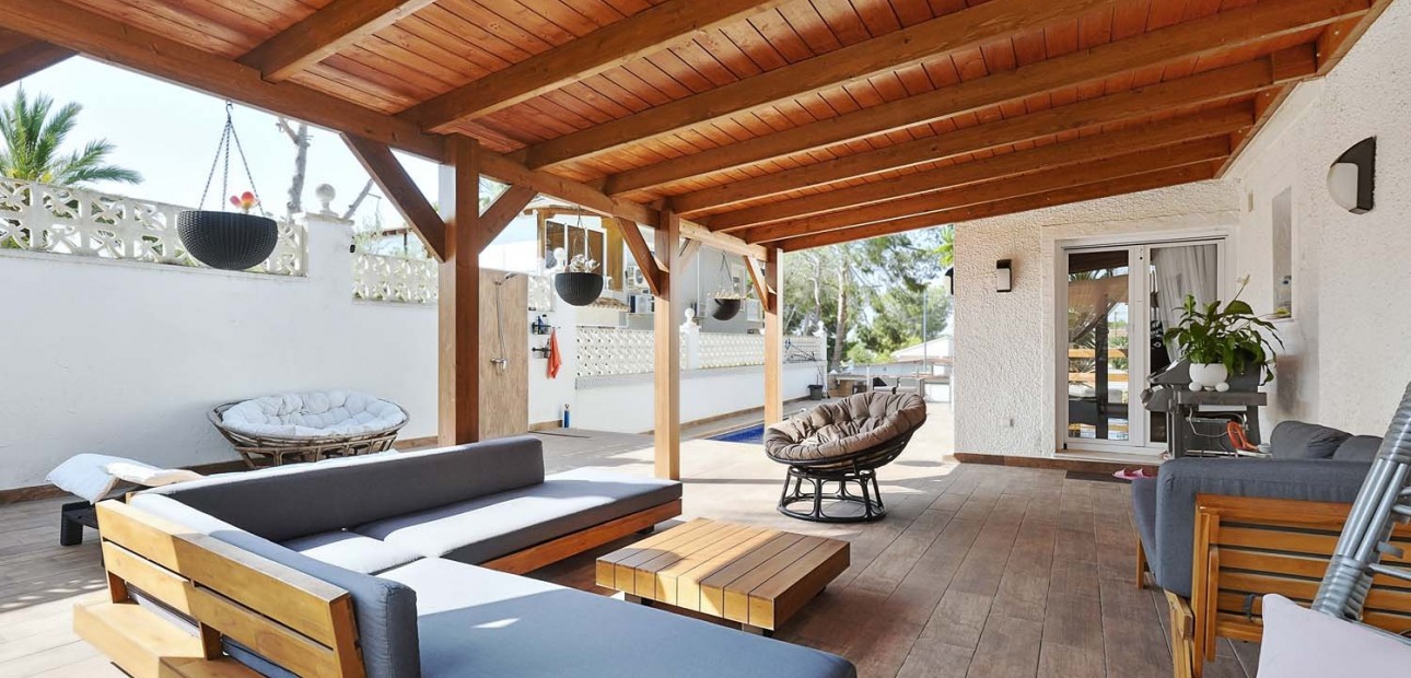 Herverkoop - Detached Villa -
Pinar de Campoverde - Pinar de Campoverde - Village