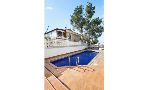 Herverkoop - Detached Villa -
Pinar de Campoverde - Pinar de Campoverde - Village