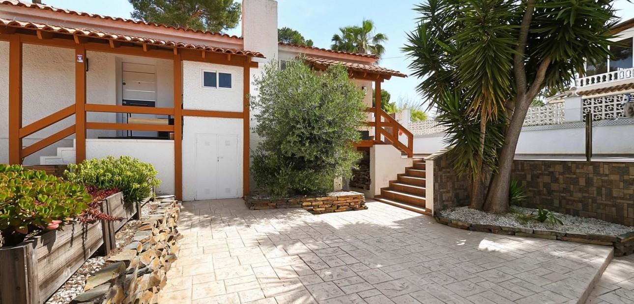 Herverkoop - Detached Villa -
Pinar de Campoverde - Pinar de Campoverde - Village