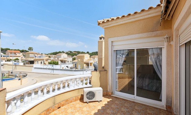 Herverkoop - Detached Villa -
Pinar de Campoverde - Pinar de Campoverde - Village