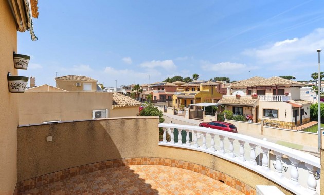 Herverkoop - Detached Villa -
Pinar de Campoverde - Pinar de Campoverde - Village