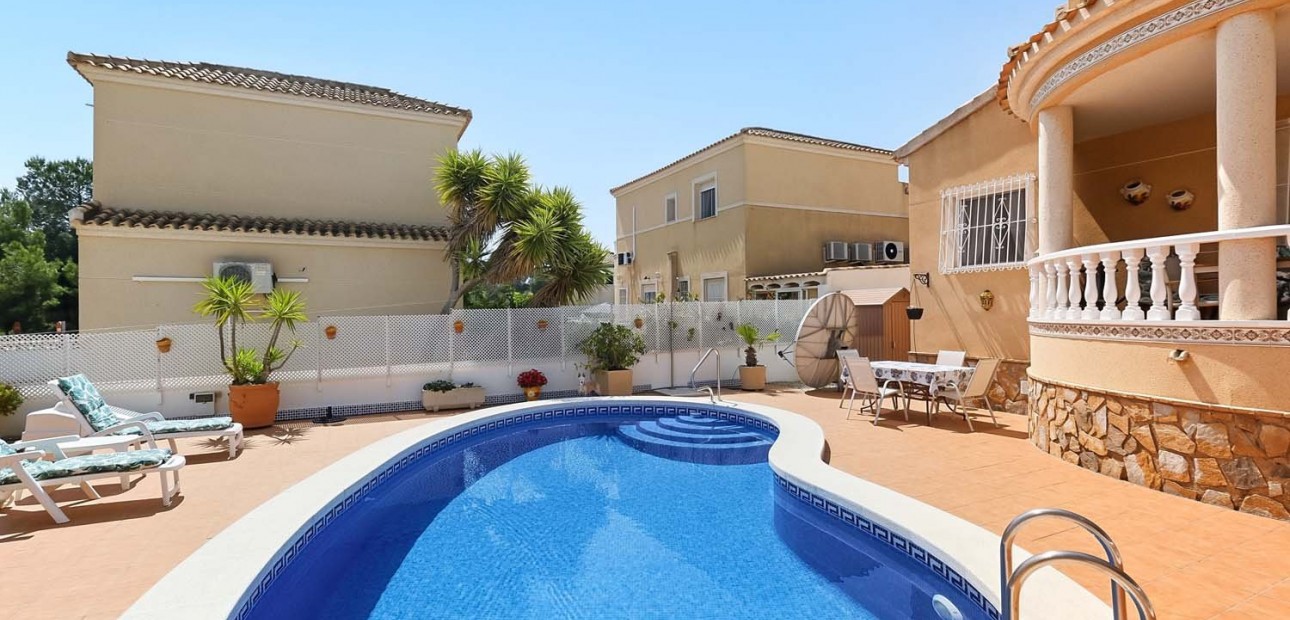 Herverkoop - Detached Villa -
Pinar de Campoverde - Pinar de Campoverde - Village