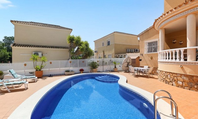 Herverkoop - Detached Villa -
Pinar de Campoverde - Pinar de Campoverde - Village