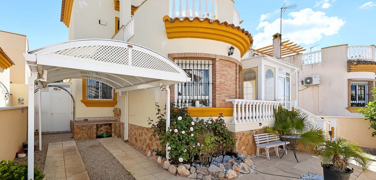 Herverkoop - Detached Villa -
Pinar de Campoverde - Pinar de Campoverde - Village