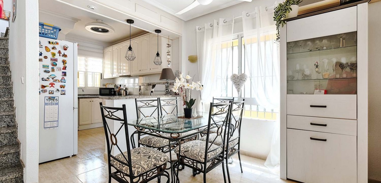 Herverkoop - Detached Villa -
Pinar de Campoverde - Pinar de Campoverde - Village