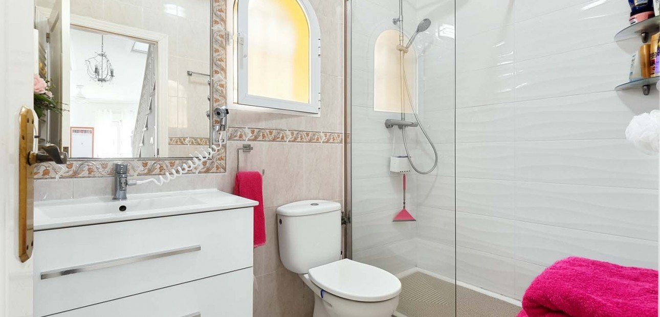 Herverkoop - Detached Villa -
Pinar de Campoverde - Pinar de Campoverde - Village