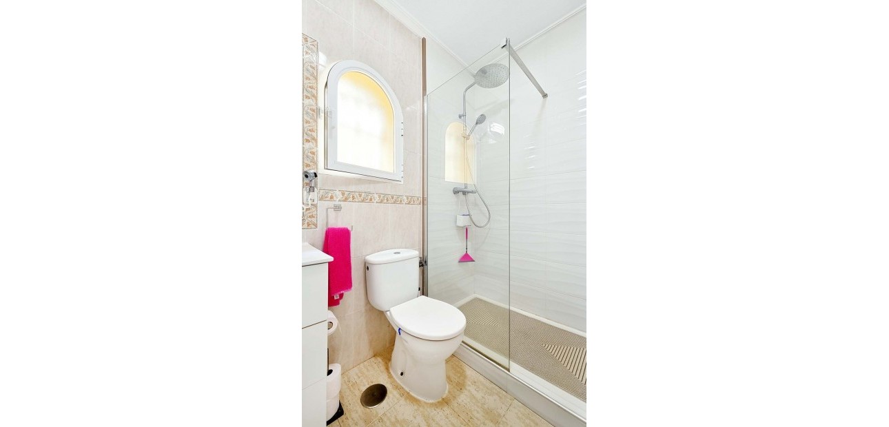 Herverkoop - Detached Villa -
Pinar de Campoverde - Pinar de Campoverde - Village