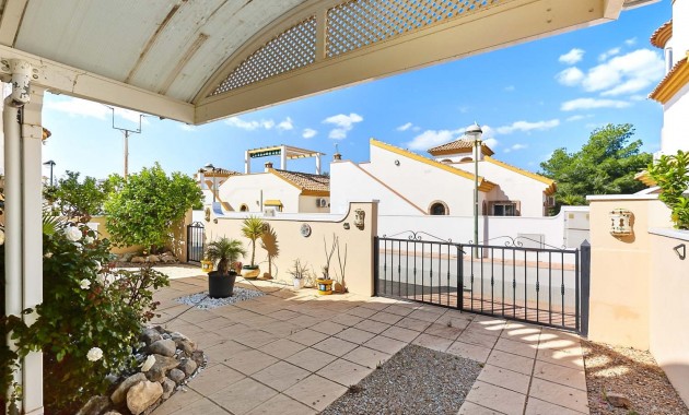 Herverkoop - Detached Villa -
Pinar de Campoverde - Pinar de Campoverde - Village