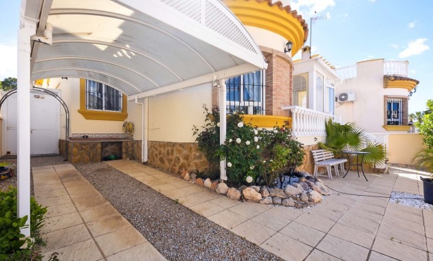 Herverkoop - Detached Villa -
Pinar de Campoverde - Pinar de Campoverde - Village