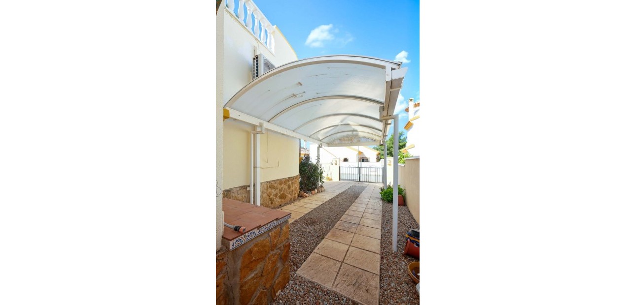 Herverkoop - Detached Villa -
Pinar de Campoverde - Pinar de Campoverde - Village