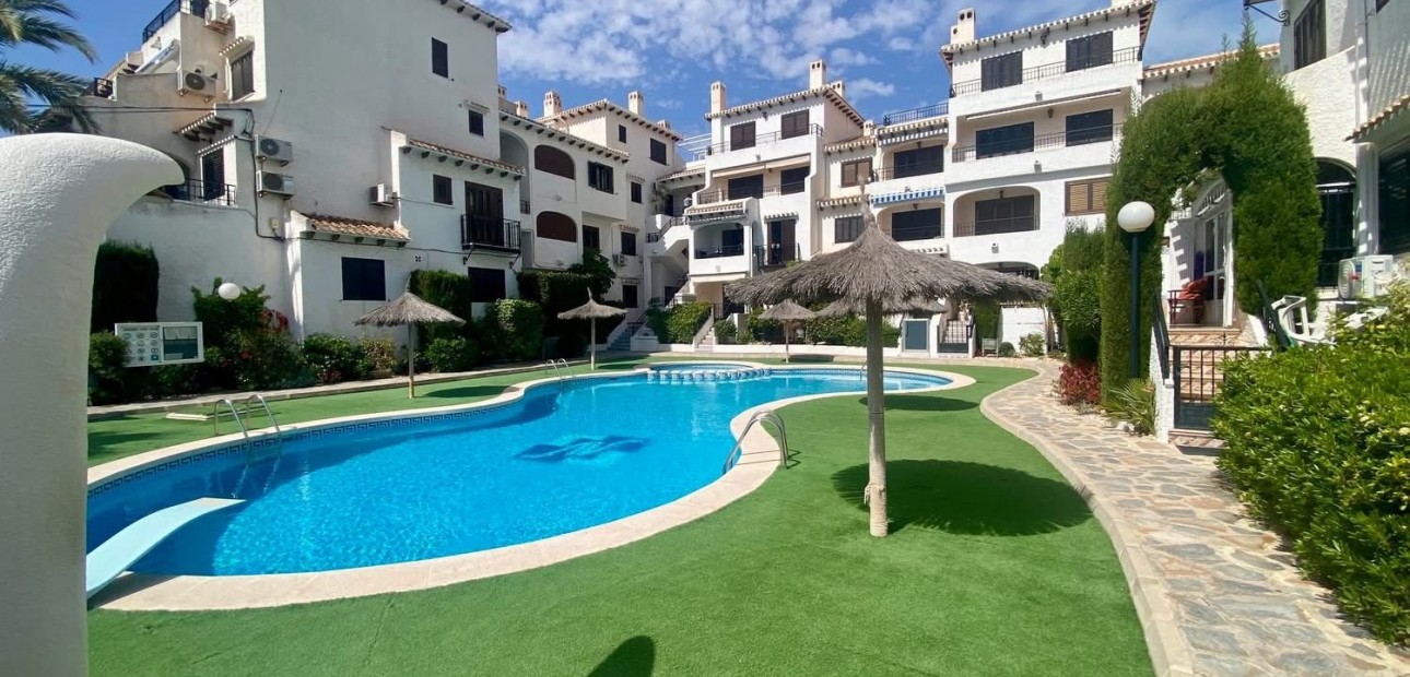 Herverkoop - Appartement / flat -
Orihuela Costa - Cabo Roig