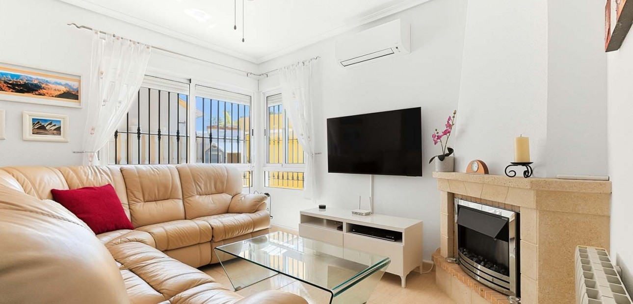 Herverkoop - Detached Villa -
Pinar de Campoverde - Pinar de Campoverde - Village