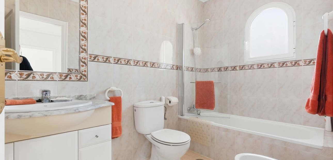Herverkoop - Detached Villa -
Pinar de Campoverde - Pinar de Campoverde - Village