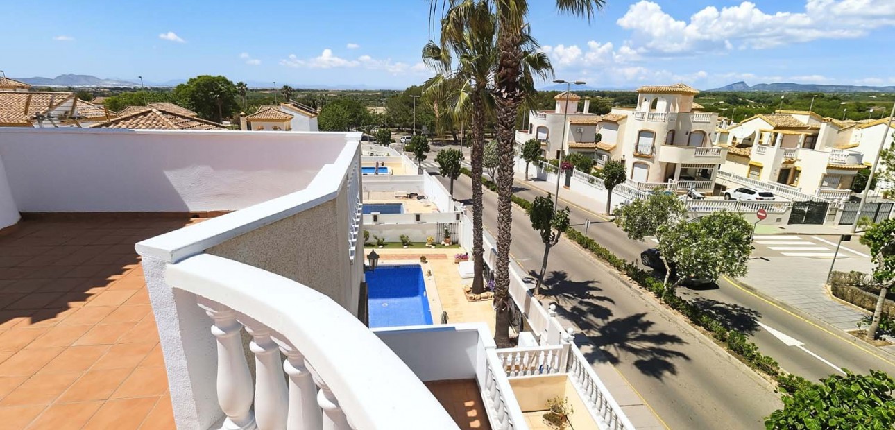 Herverkoop - Detached Villa -
Pinar de Campoverde - Pinar de Campoverde - Village
