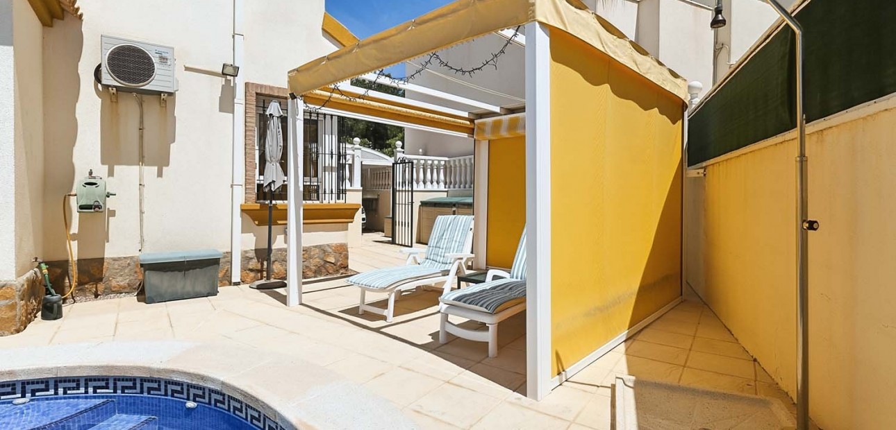 Herverkoop - Detached Villa -
Pinar de Campoverde - Pinar de Campoverde - Village