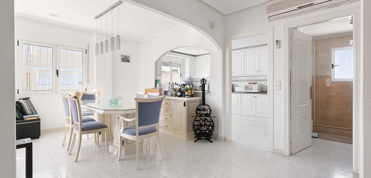 Herverkoop - Detached Villa -
Pinar de Campoverde - Pinar de Campoverde - Village
