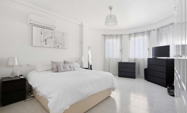 Herverkoop - Detached Villa -
Pinar de Campoverde - Pinar de Campoverde - Village