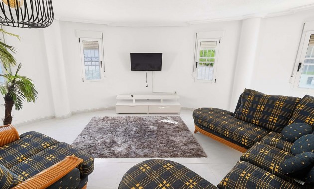 Herverkoop - Detached Villa -
Pinar de Campoverde - Pinar de Campoverde - Village