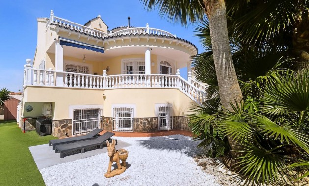 Herverkoop - Detached Villa -
Pinar de Campoverde - Pinar de Campoverde - Village