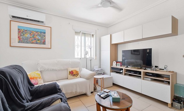 Herverkoop - Detached Villa -
Pinar de Campoverde - Pinar de Campoverde - Village