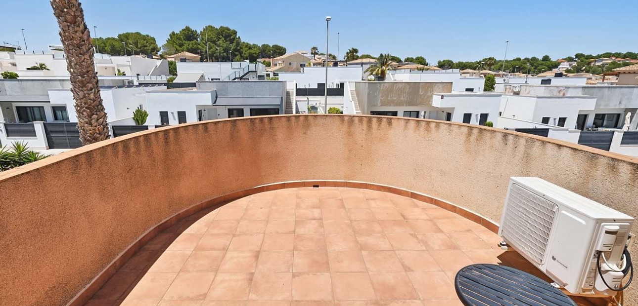 Herverkoop - Detached Villa -
Pinar de Campoverde - Pinar de Campoverde - Village