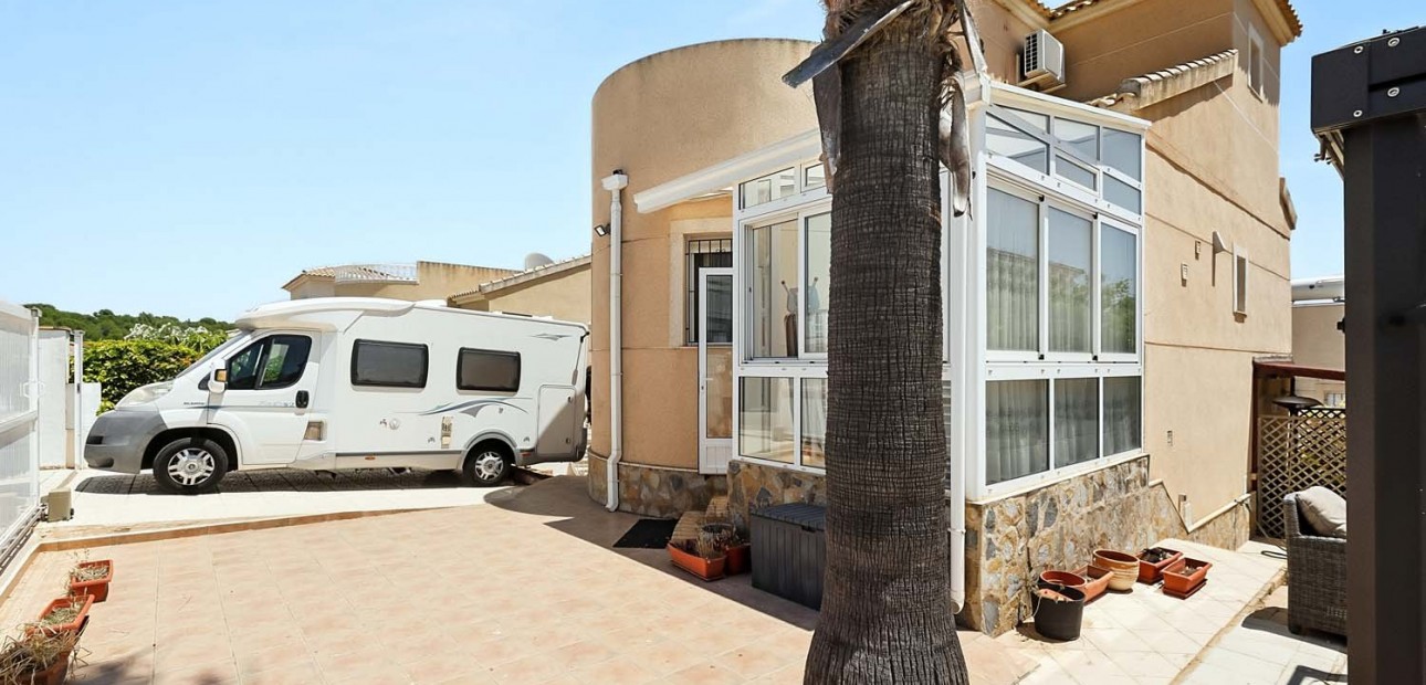Herverkoop - Detached Villa -
Pinar de Campoverde - Pinar de Campoverde - Village