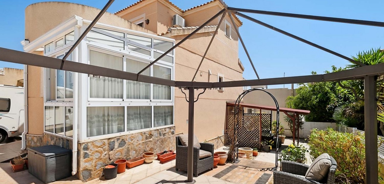 Herverkoop - Detached Villa -
Pinar de Campoverde - Pinar de Campoverde - Village