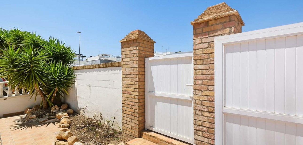 Herverkoop - Detached Villa -
Pinar de Campoverde - Pinar de Campoverde - Village