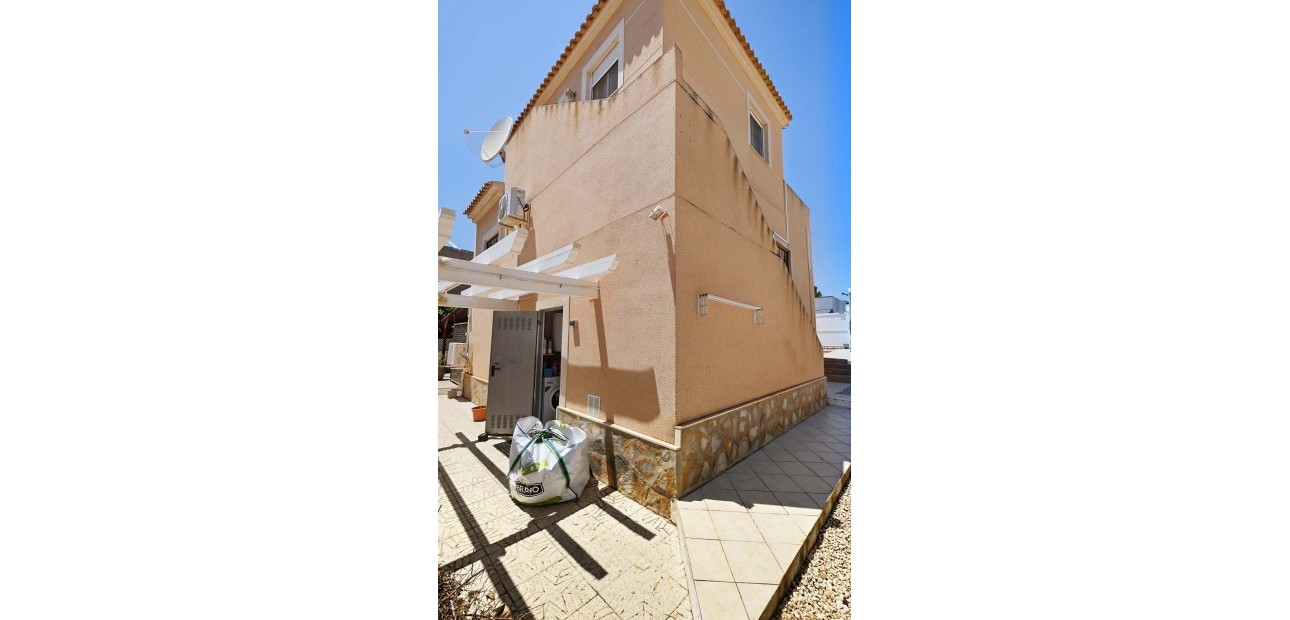 Herverkoop - Detached Villa -
Pinar de Campoverde - Pinar de Campoverde - Village